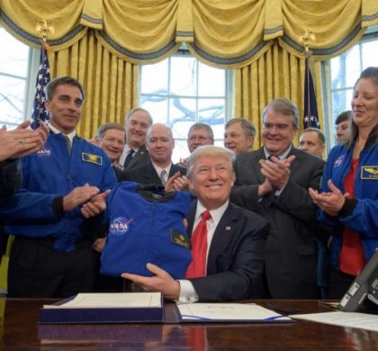 特朗普签法案欲２０３３年送人去火星