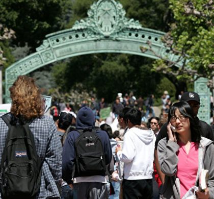 BERKELEY, CA - APRIL 17:  UC Berkeley students walk through Sather Gate on the UC Berkeley campus April 17, 2007 in Berkeley, California.  Robert Dynes, President of the University of California, said the University of California campuses across the state will reevaluate security and safety policies in the wake of the shooting massacre at Virginia Tech that left 33 people dead, including the gunman, 23 year-old student Cho Seung-Hui.  (Photo by Justin Sullivan/Getty Images)