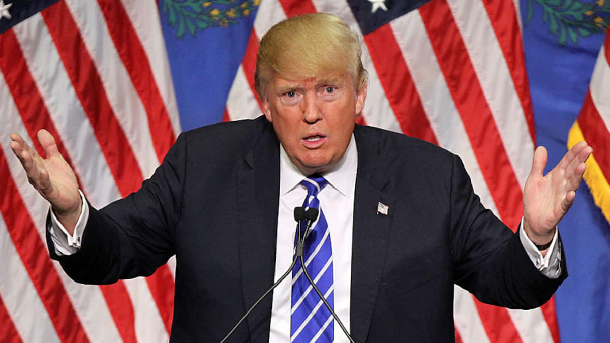 LAS VEGAS, NV - OCTOBER 08:  Republican presidential candidate Donald Trump speaks during a campaign rally at the Treasure Island Hotel & Casino on October 8, 2015 in Las Vegas, Nevada.  During the rally, Trump said people were giving him credit for helping force Kevin McCarthy to bow out of the race for Speaker of the House.  (Photo by Isaac Brekken/Getty Images)