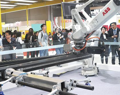 中国工业智能升级为全球创造机遇
