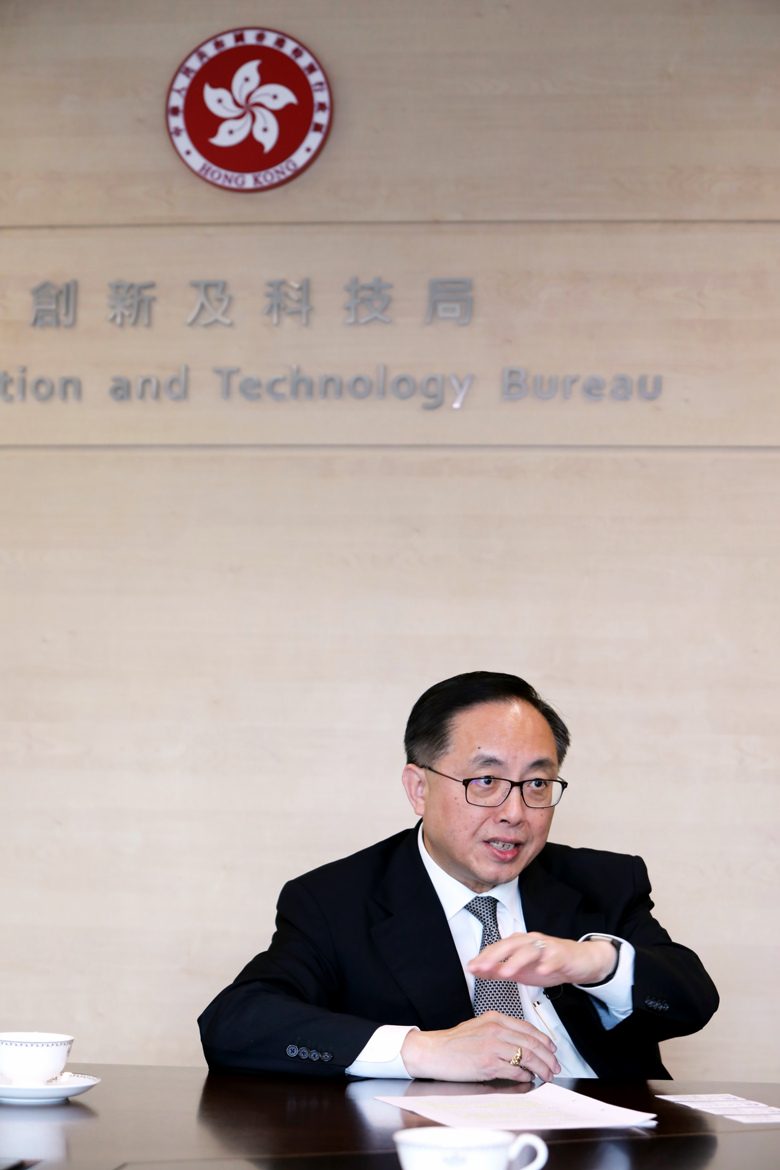 用科技创新促成香港经济新飞跃——专访香港特区政府创新及科技局局长杨伟雄