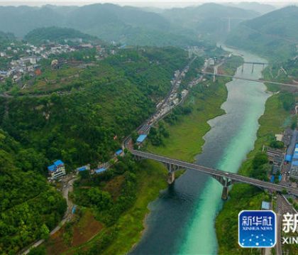 新闻分析：中国地方两会传递长江经济带生态保护“升级”信号