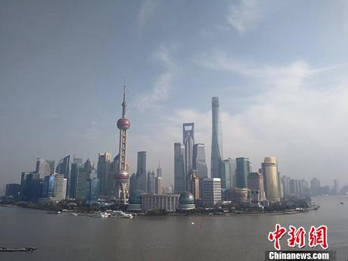 上海GDP突破3万亿元人民币