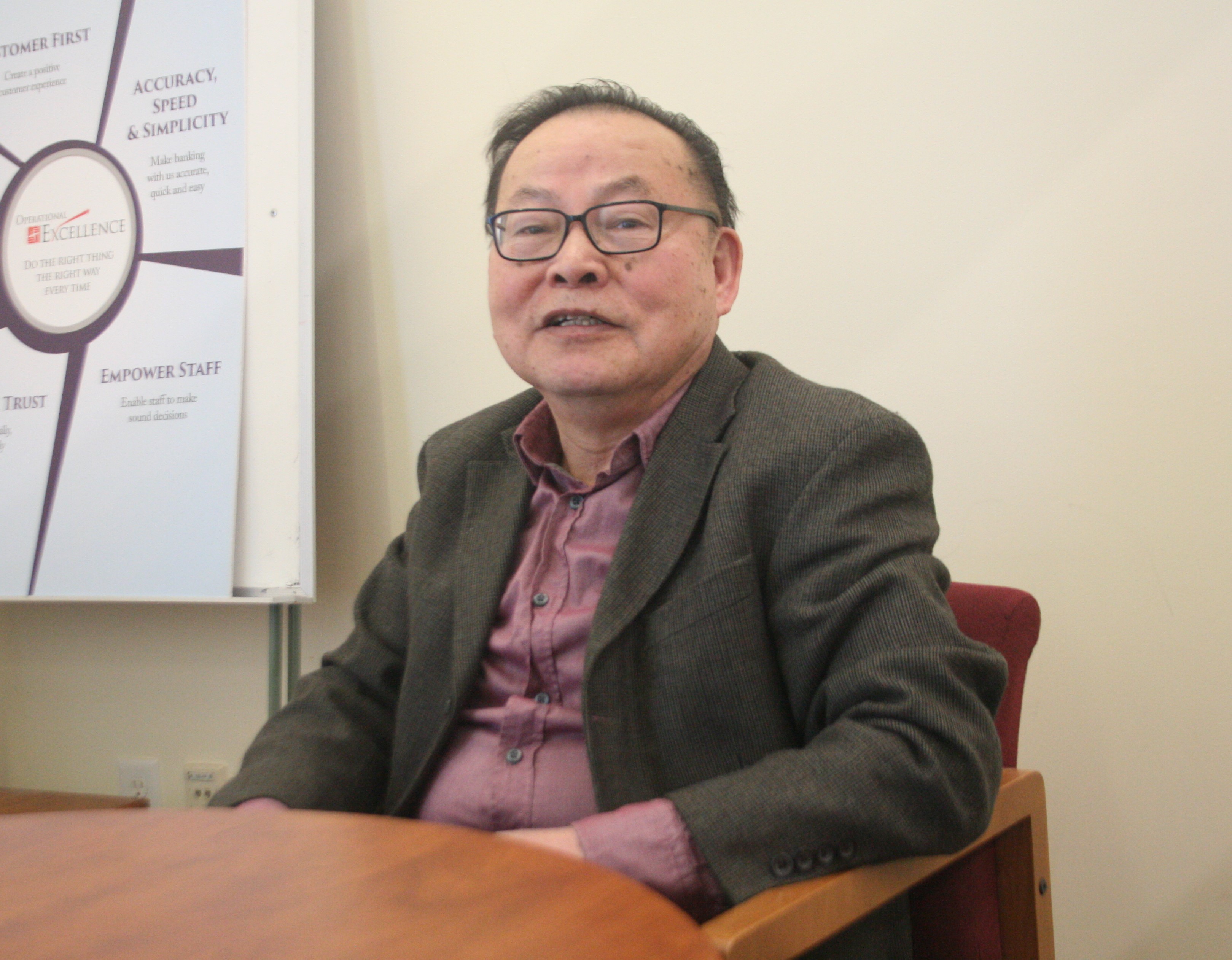 胡运炤博士：旅居海外六十年的中国情结