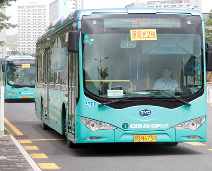 深圳累计推广新能源汽车超12万辆，“绿色引擎”成就“深圳蓝”