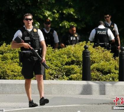 美国特勤局说一名男子在白宫附近开枪自伤