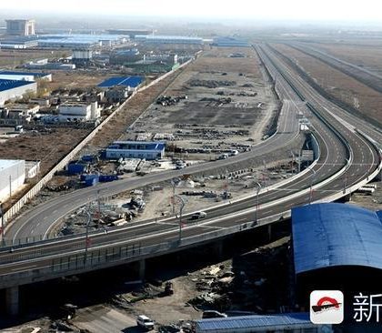 “双西公路”全线贯通 中国至欧洲实现全程高速