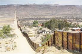 美国将向美墨边境派遣５２００名军人应对移民潮