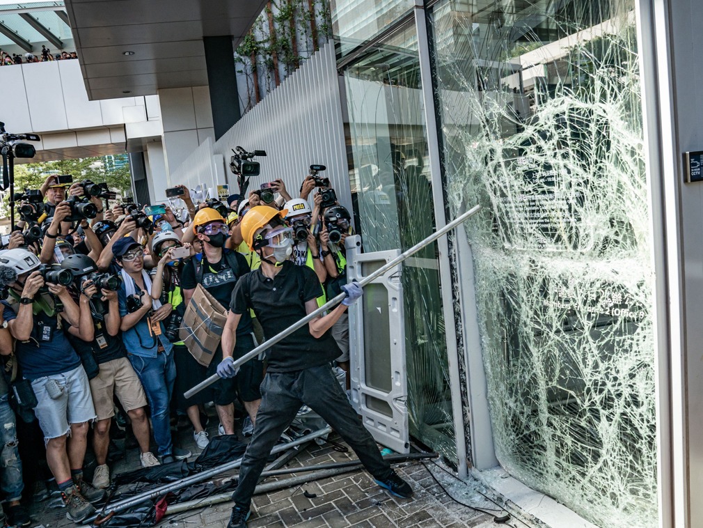 动荡的香港，难熬的八月——香港三位店家的苦衷