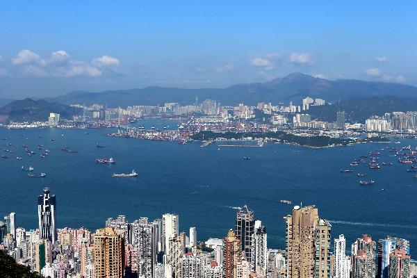 香港特区政府推出多项措施应对经济挑战
