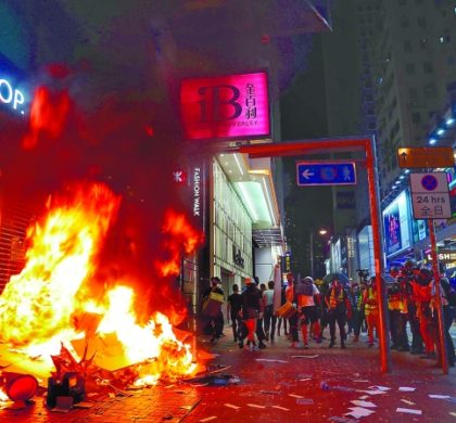 10.4，香港暴力一夜