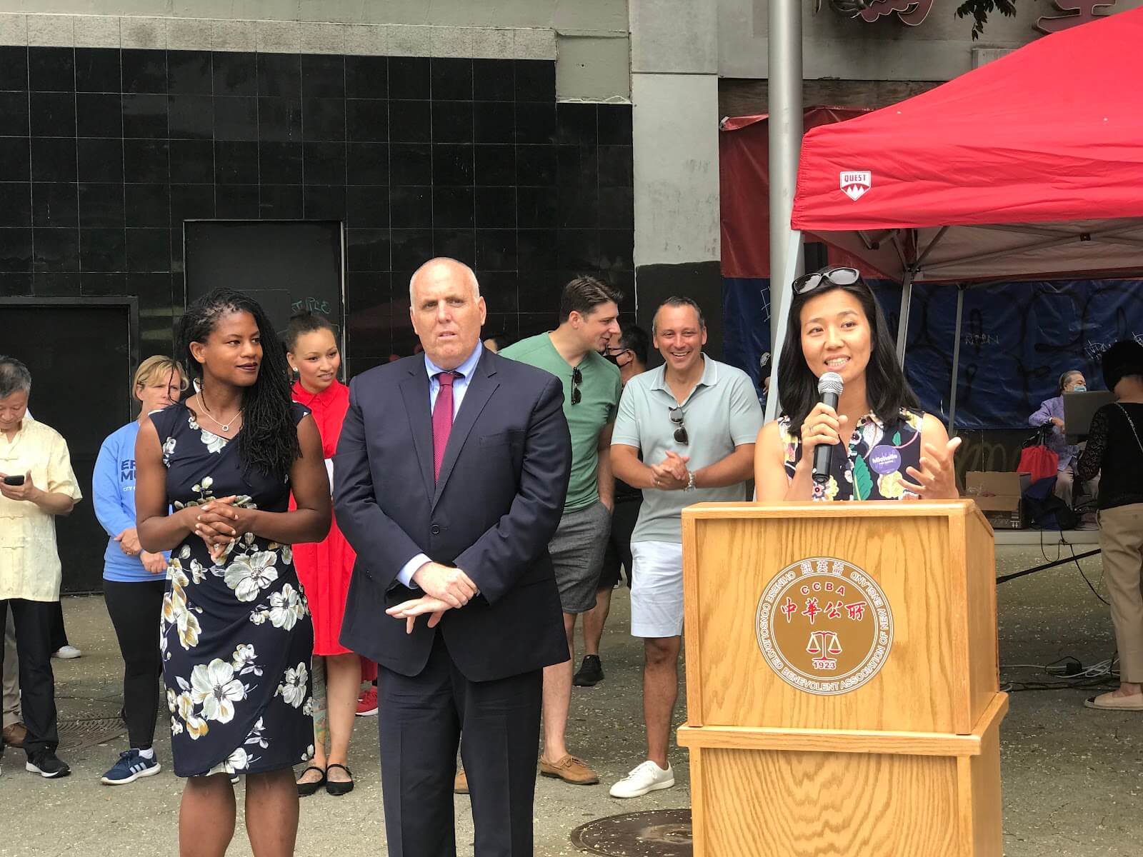 吴弭竞选波士顿市长获100多位拉丁裔社区领导人背书支持
