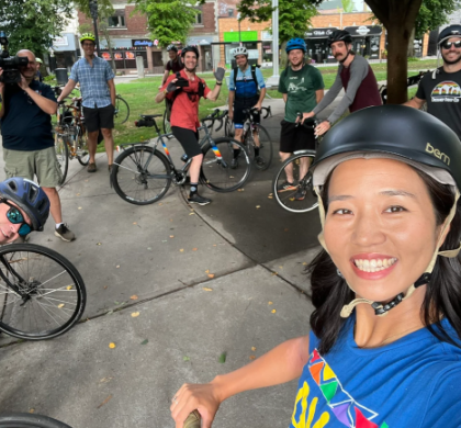 波士顿市长吴弭宣布投资全市儿童自行车教学指导