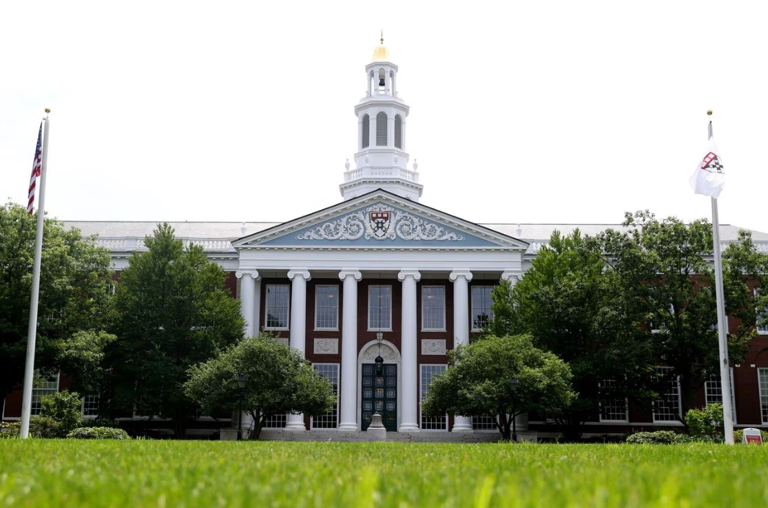 哈佛大学教授被指控研究欺诈对大学和学者提起诽谤诉讼