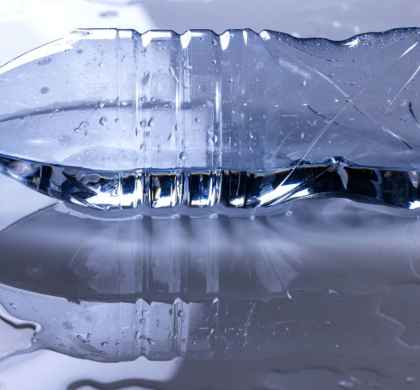 流行瓶装水品牌中发现了“纳米塑料” 
