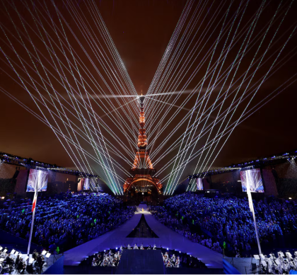 巴黎克服重重困难，举办了一场向体育和文化致敬的开幕式