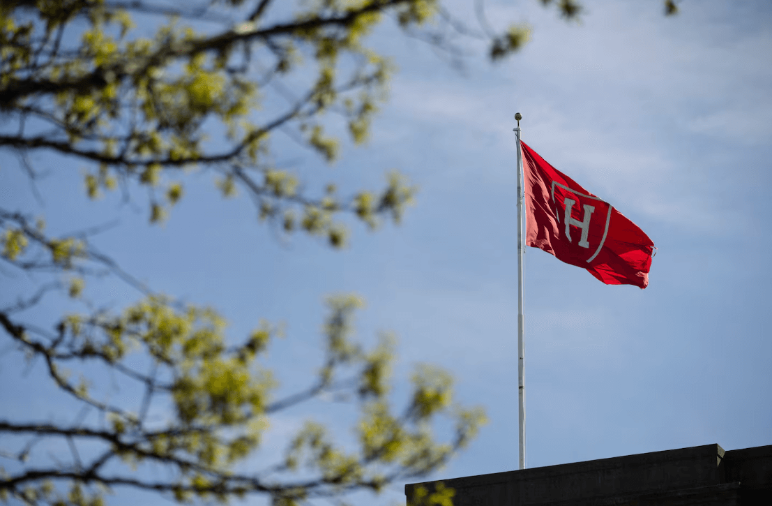 特朗普政府告诉联邦机构：停止与哈佛做生意