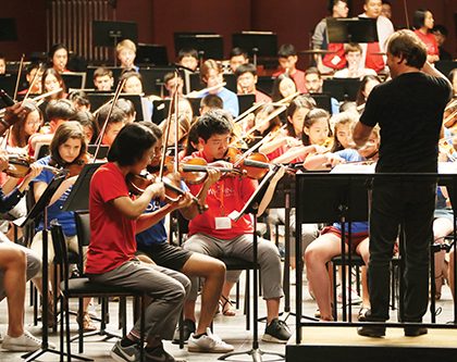 中华青少年交响乐团在纽约首演成功