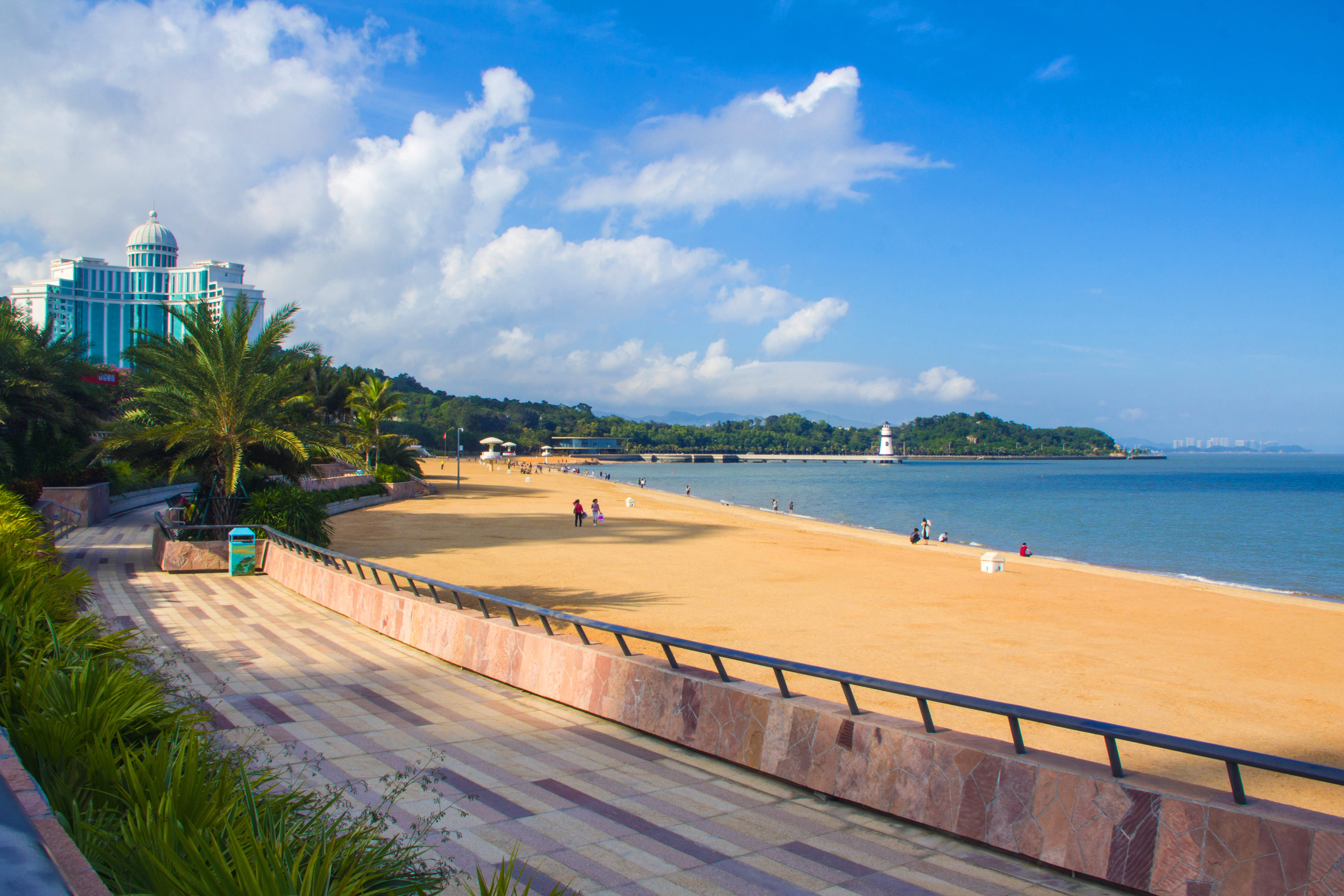 Ñô¹âÏÂµÄÖéº£ÇéÂÂÂ·£¬¾¡ÏÔ¶¯ÈË·ç¹â¡£¹ØÃúÈÙ Éã