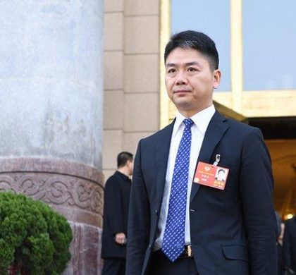 （两会·人物）从CEO到“村长”：刘强东委员的扶贫情怀