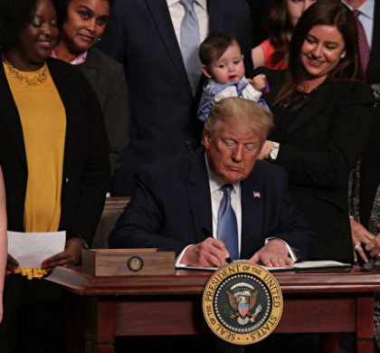 WASHINGTON, DC - JULY 10:  U.S. President Donald Trump signs an executive order during an event on kidney health at the Ronald Reagan Building and International Trade Center July 10, 2019 in Washington, DC. President Trump announced his plan of a new approach for kidney disease patients.  (Photo by Alex Wong/Getty Images)