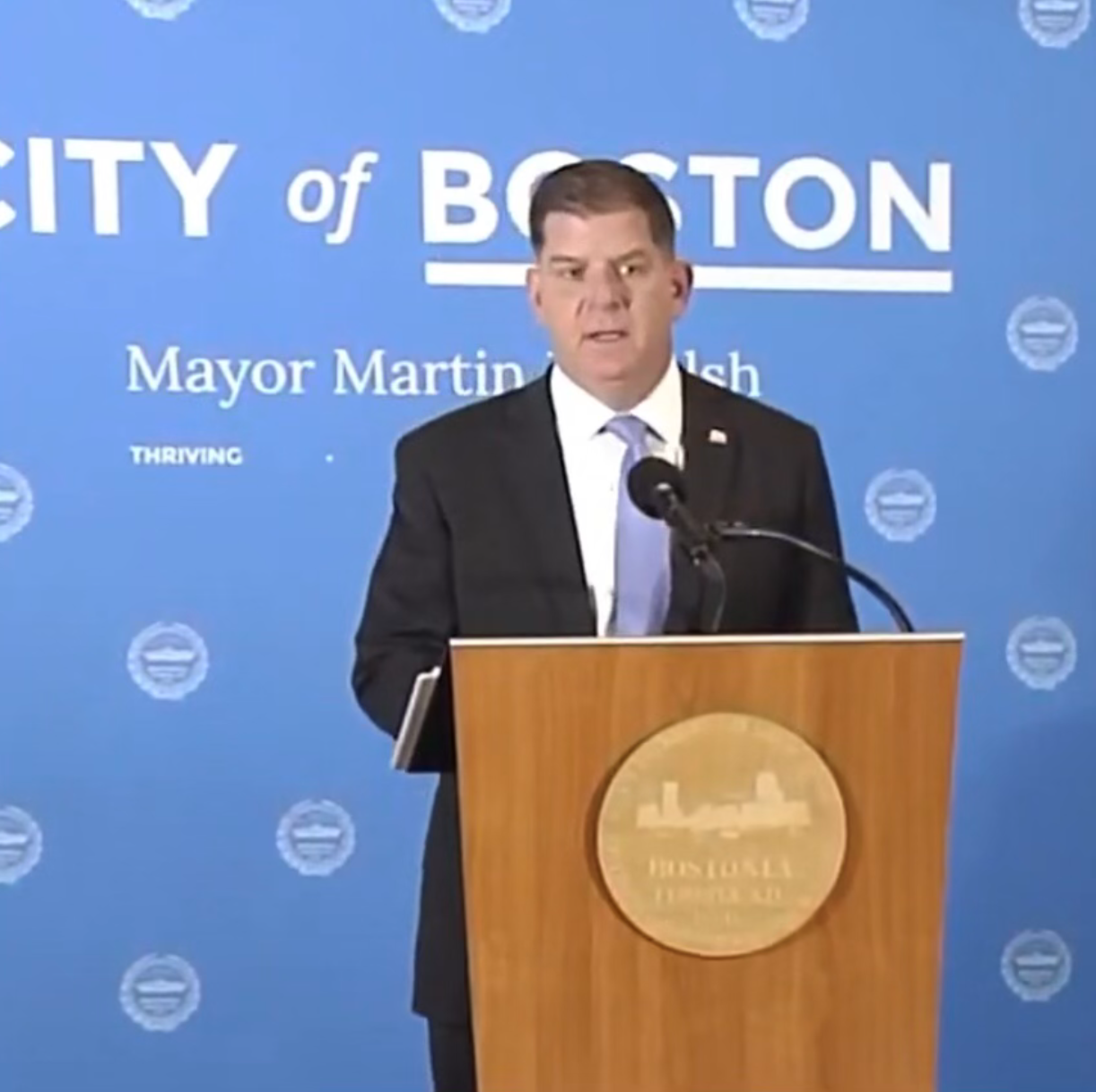 ﻿沃尔什市长宣布扩大波士顿的带薪产假政策