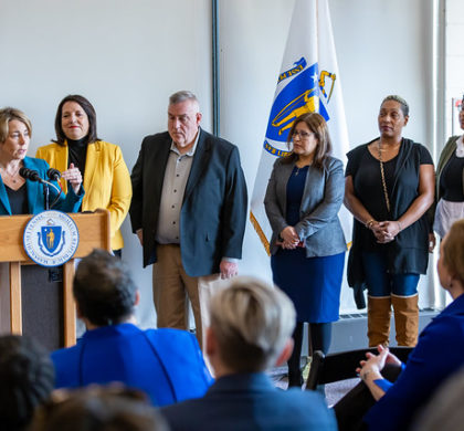 马萨诸塞州政府在提交 24 财年预算之前 宣布 MassReconnect 计划和劳动力发展投资