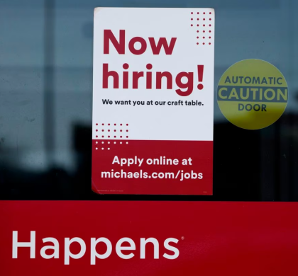 马萨诸塞州6月份失业率降至2.6%新低 下降是因为雇主裁员和劳动力萎缩