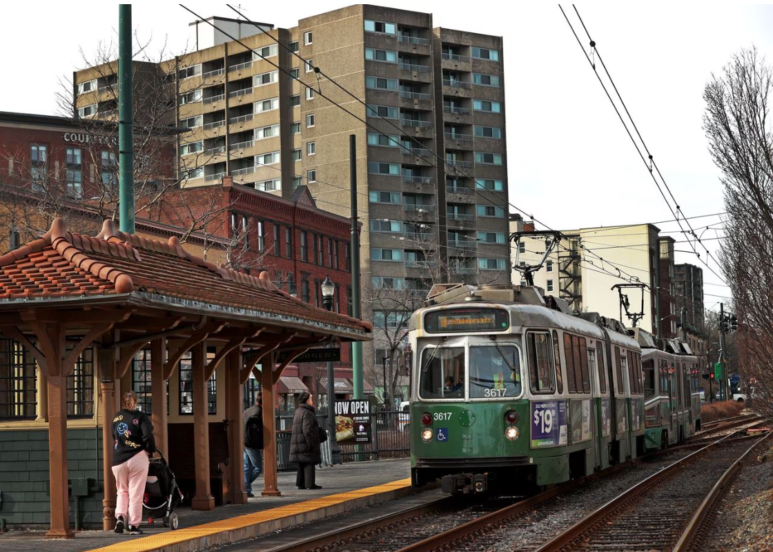 马萨诸塞州拒绝向不遵守新 MBTA 住房法的社区提供补助