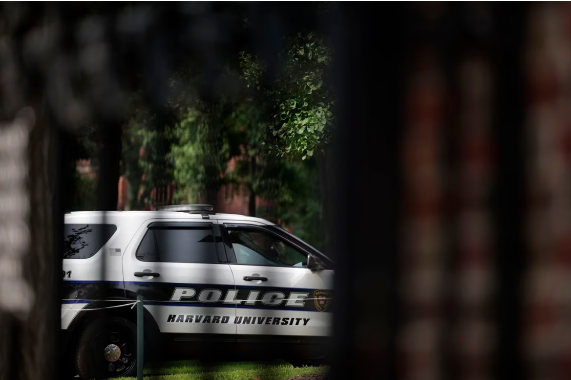 马萨诸塞州多所大学的警察被列入新的不当行为数据库 哈佛大学警察投诉数量最多有 77 起投诉