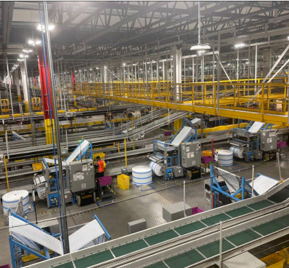 亚马逊斥资 4 亿美元在北安多佛开设马萨诸塞州最大的机器人仓库