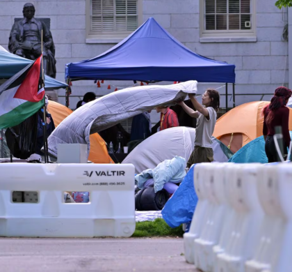 在哈佛大学，大波士顿地区的最后一个校园营地折叠了帐篷