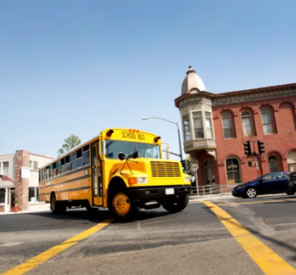 马萨诸塞州学区获得 4200 万美元联邦资金用于清洁校车