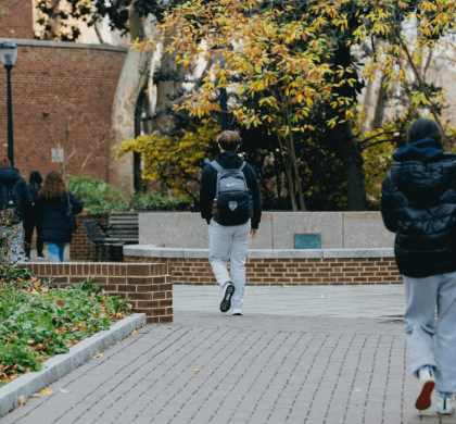 大学招收新生人数减少，疫情爆发以来首次下降